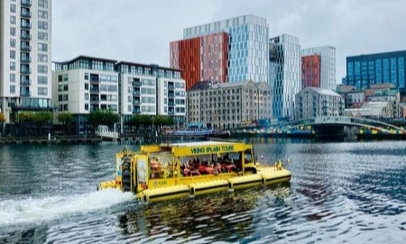 Viking Splash Tour - Service 784 - Stop Trinity College No. 4495