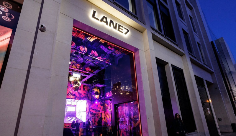 Lane 7 -Service 784- Stop Trinity College No. 4495